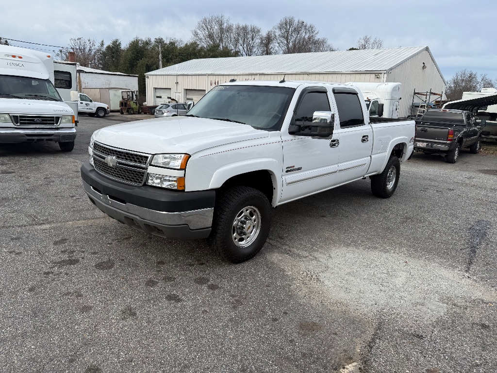 2005 Chevrolet Silverado 2500HD LT's photo