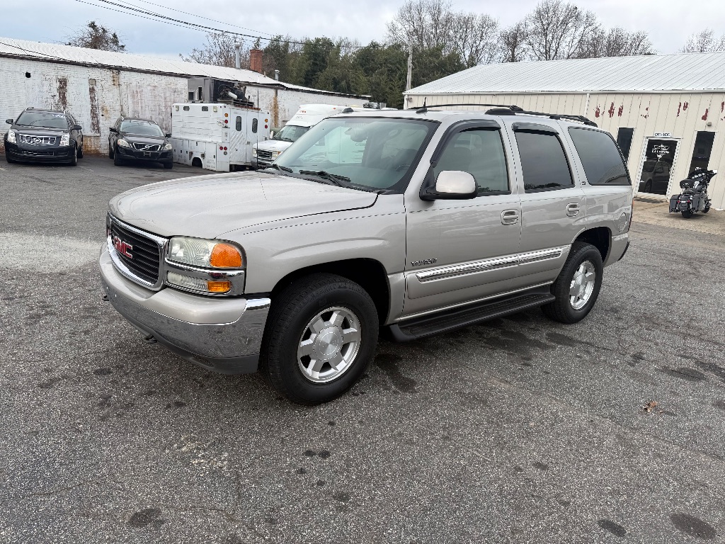 2004 GMC Yukon SLE's photo