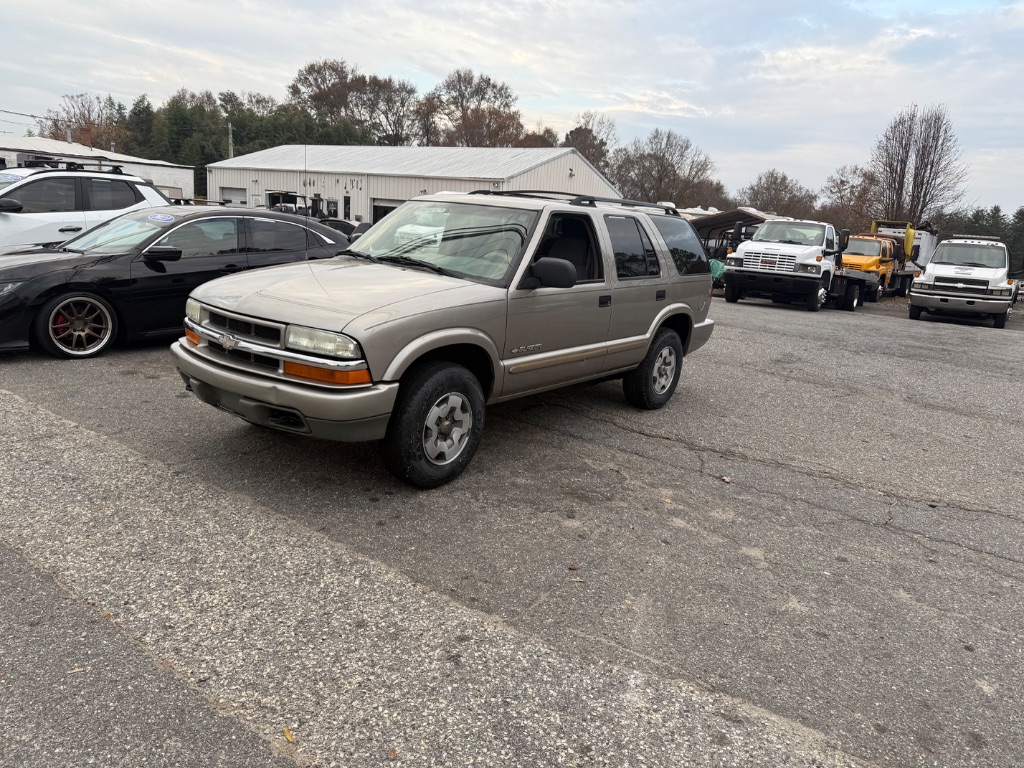 2004 Chevrolet Blazer LS