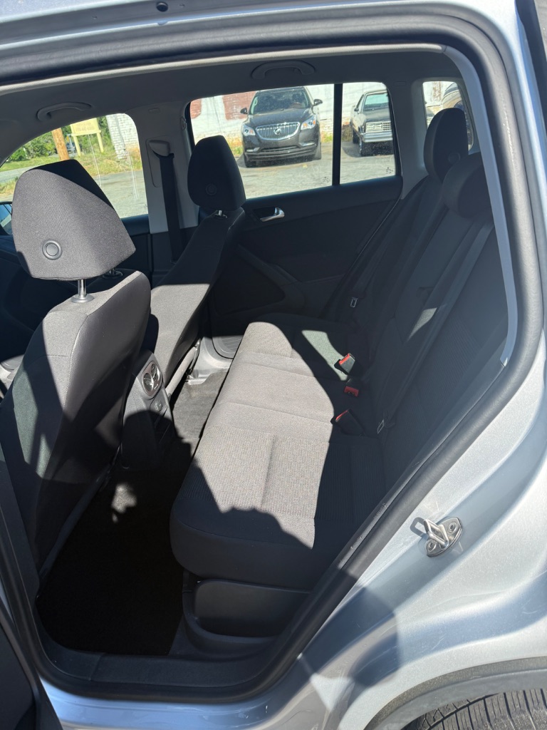2018 Volkswagen Tiguan Limited Base - Photo 13