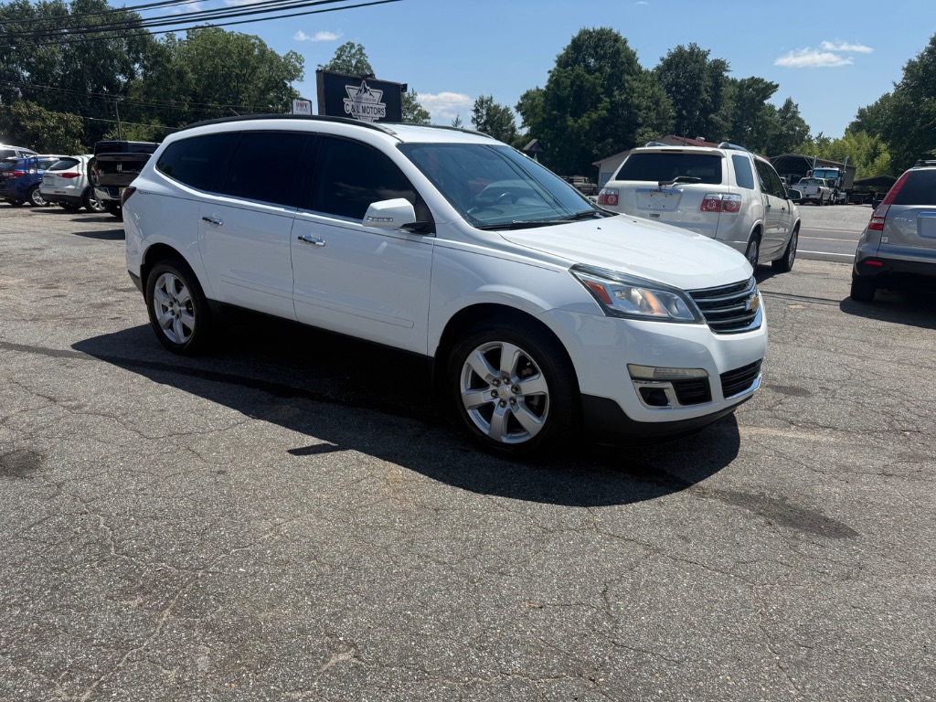 2017 Chevrolet Traverse 1LT - Photo 6