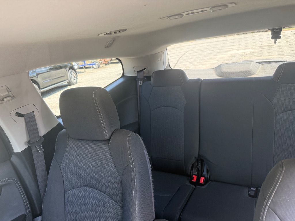 2017 Chevrolet Traverse 1LT - Photo 10
