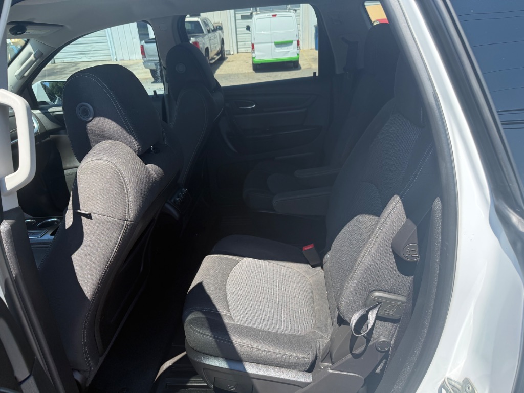 2017 Chevrolet Traverse 1LT - Photo 9