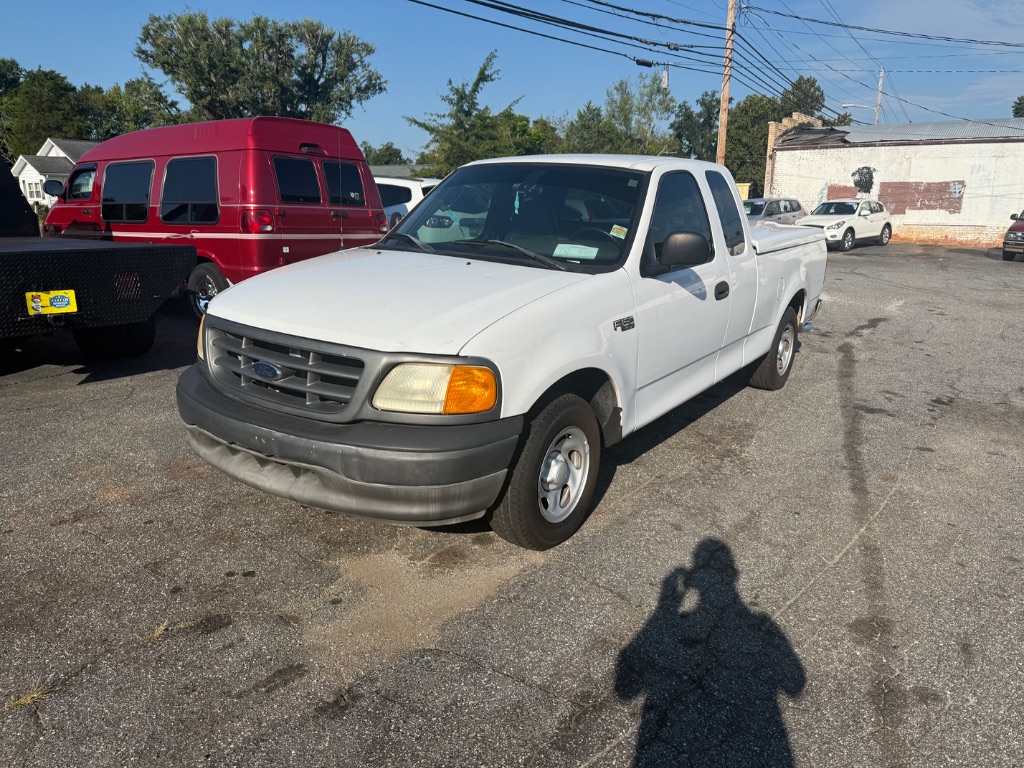 2004 Ford F-150 Heritage XL